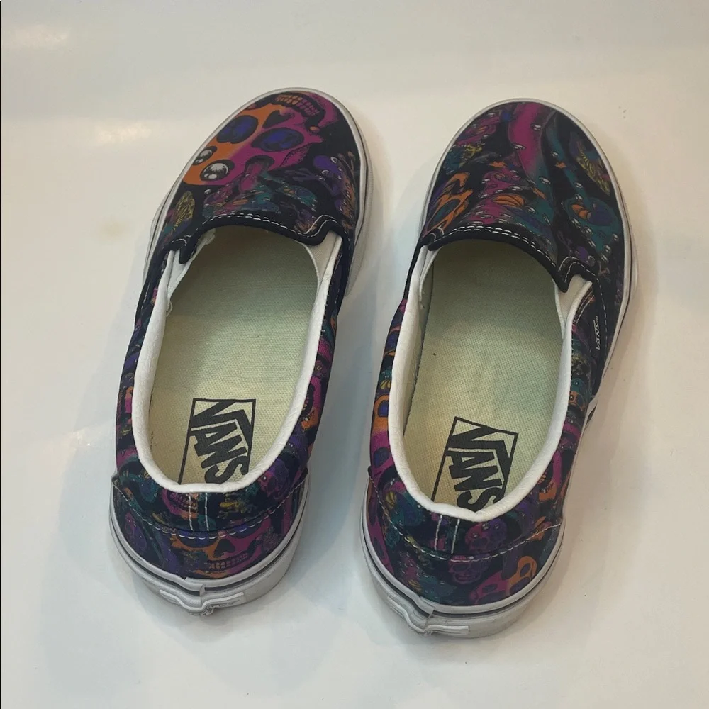 Vans slip sneakers
